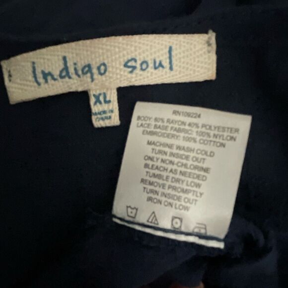 Indigo Soul Semi Sheer Lace Trim Tunic XL - Picture 5 of 5
